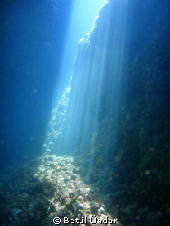 bedroom @ Cesme-İzmir
unfortunaltely water isn't clear..... by Betül Ündar 